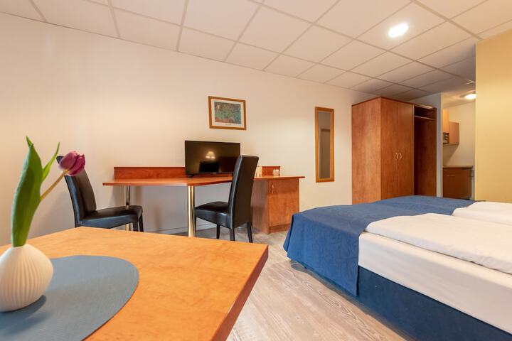 Room 10 of 31