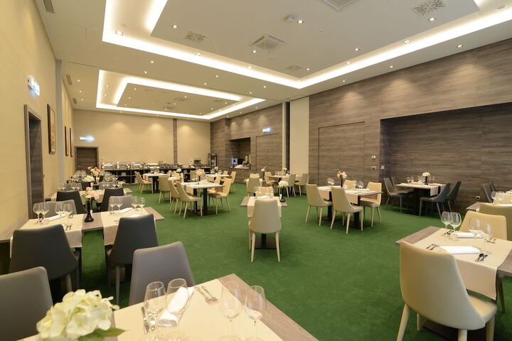 Dining Photos