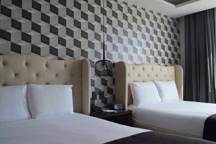 Room 10 of 91