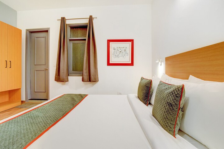 Room 13 of 44