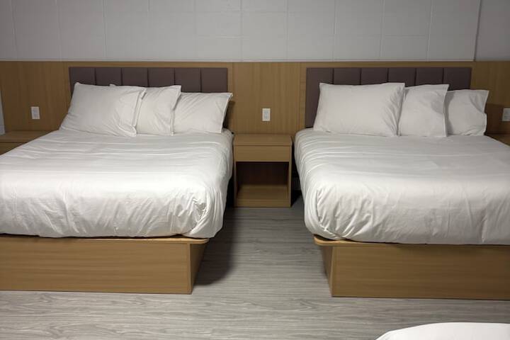 Room 8 of 13