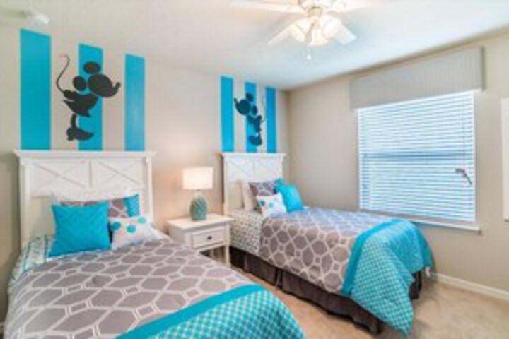 Room 21 of 29