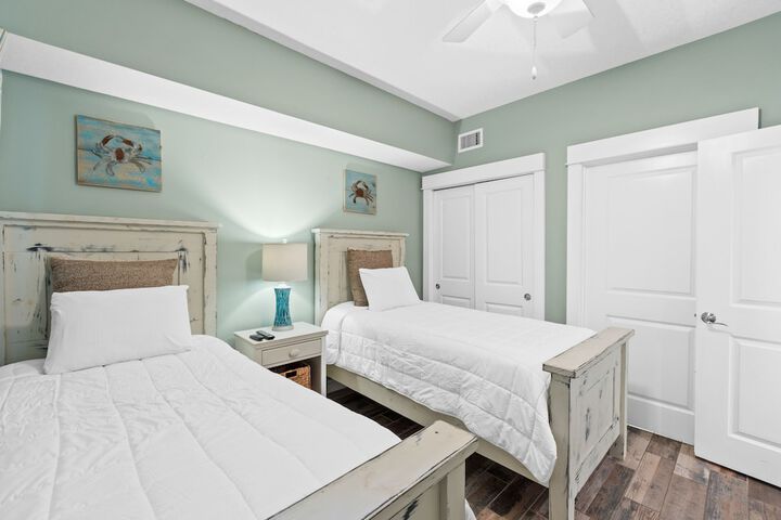 Room 55 of 308