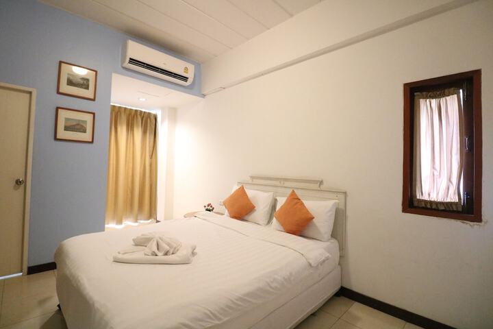 Room 46 of 87