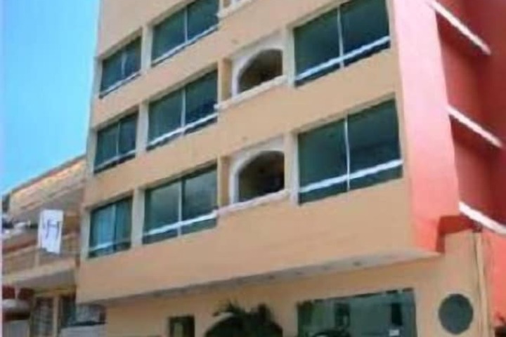 Hotel 16 of 16