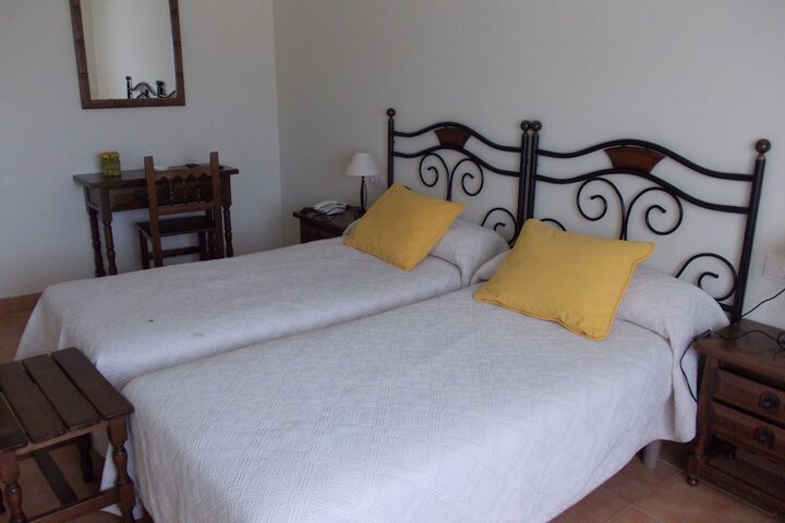 Room 8 of 31
