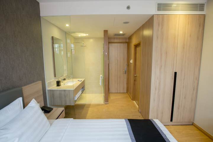 Room 30 of 45