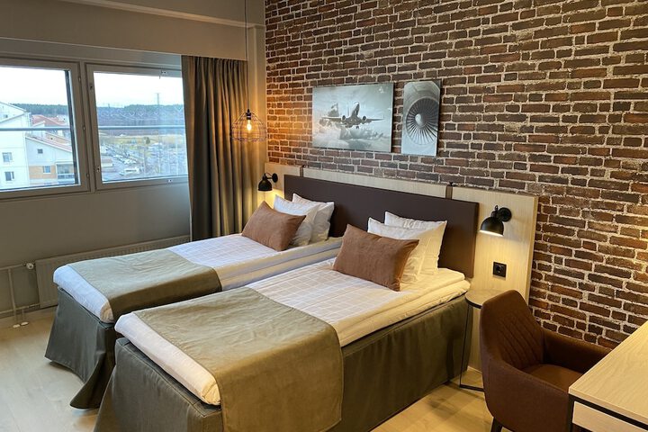 Room 21 of 117