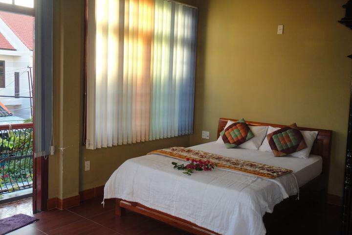 Room 12 of 39