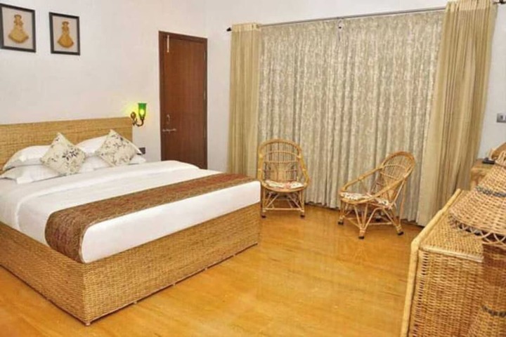 Room 2 of 14