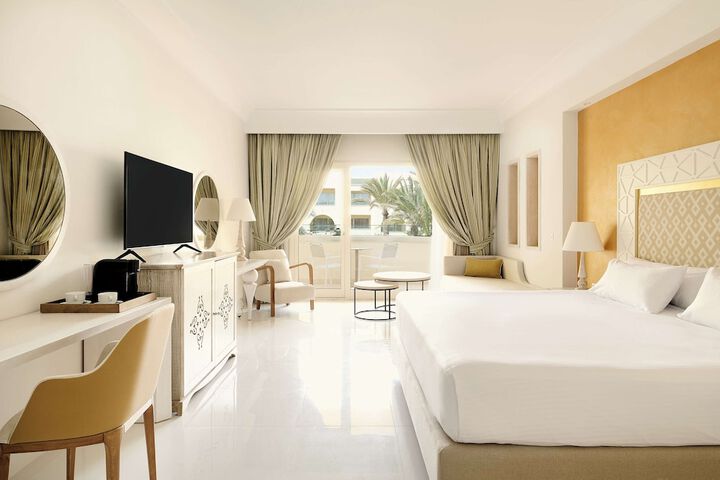 Room 34 of 113