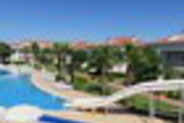 Pool 68 of 96