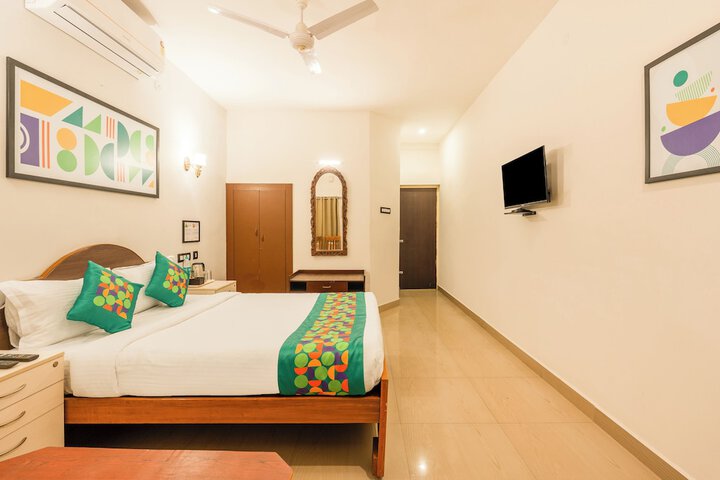 Room 14 of 38