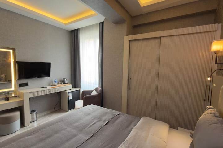 Room 19 of 36