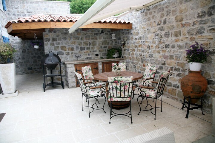 Terrace/Patio 68 of 71
