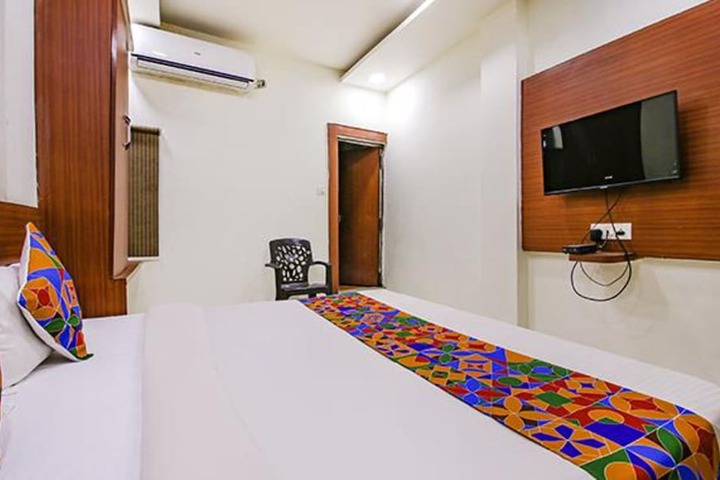 Room 10 of 22