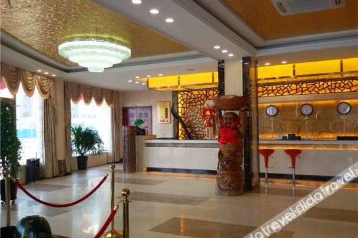 Hotel Interior 9 of 34