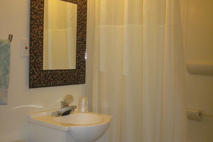 Room 25 of 29