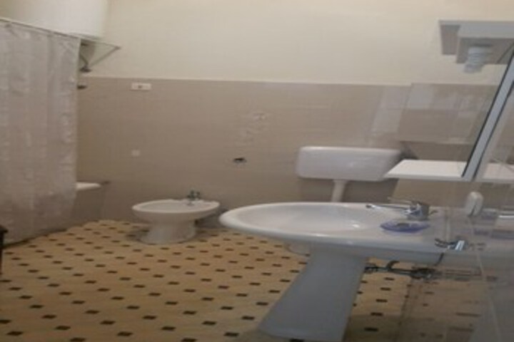 Room 14 of 92