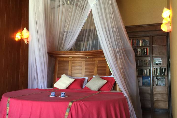 Room 5 of 71