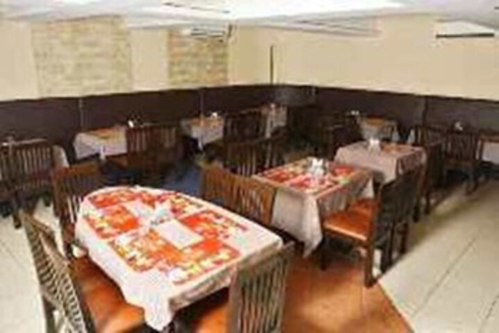 Dining 14 of 15