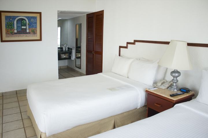 Room 10 of 52