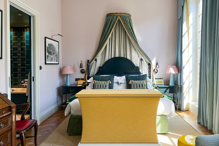 Room 7 of 55