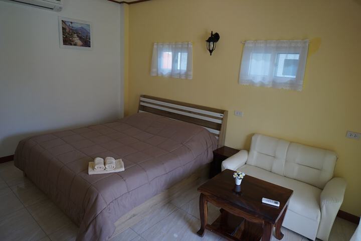 Room 3 of 49
