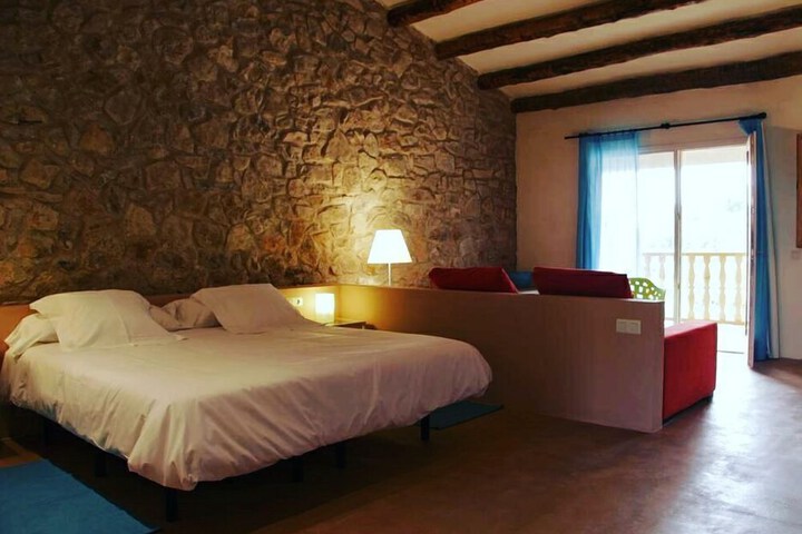 Room 14 of 28