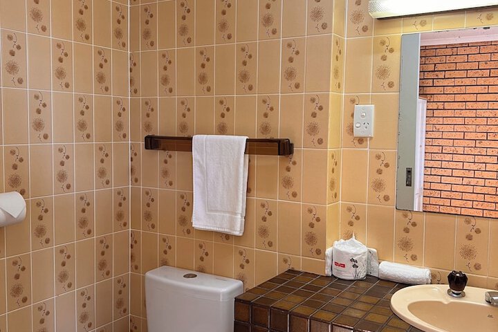 Room 44 of 52