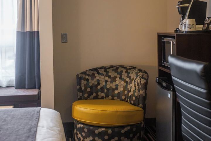 Room 18 of 83