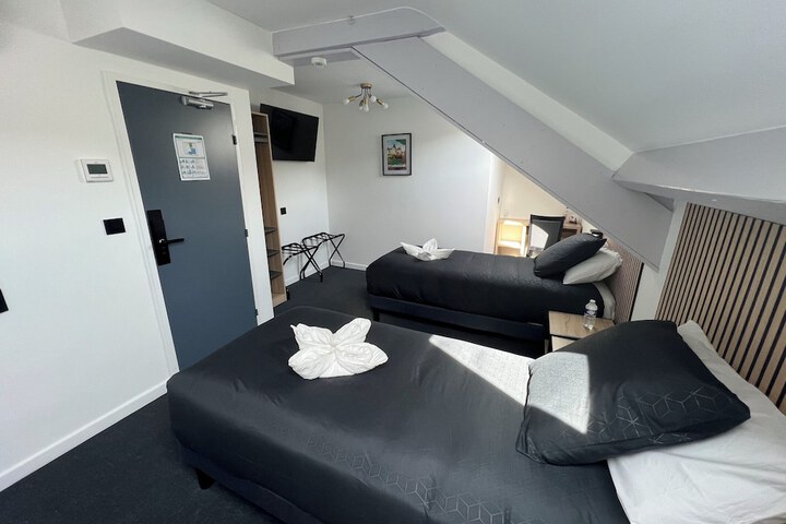Room 5 of 26