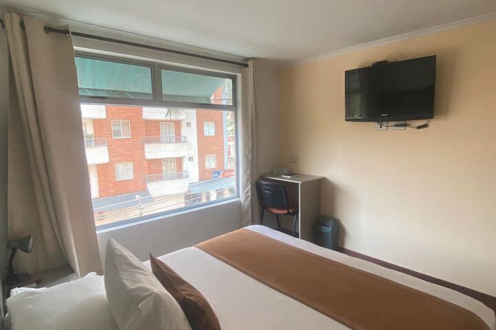 Room 12 of 43