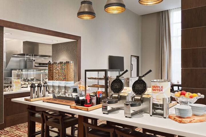 Breakfast area