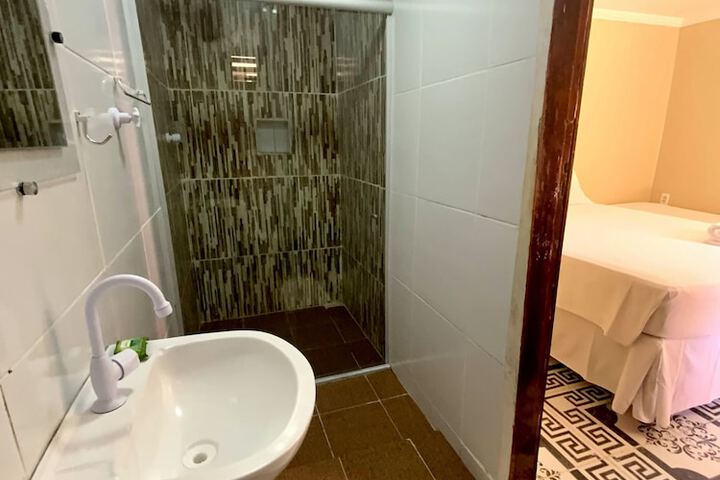 Room 40 of 72