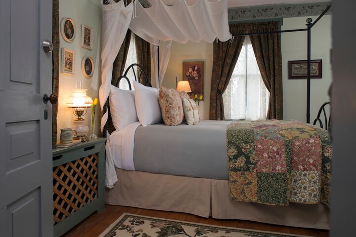 Room 9 of 57