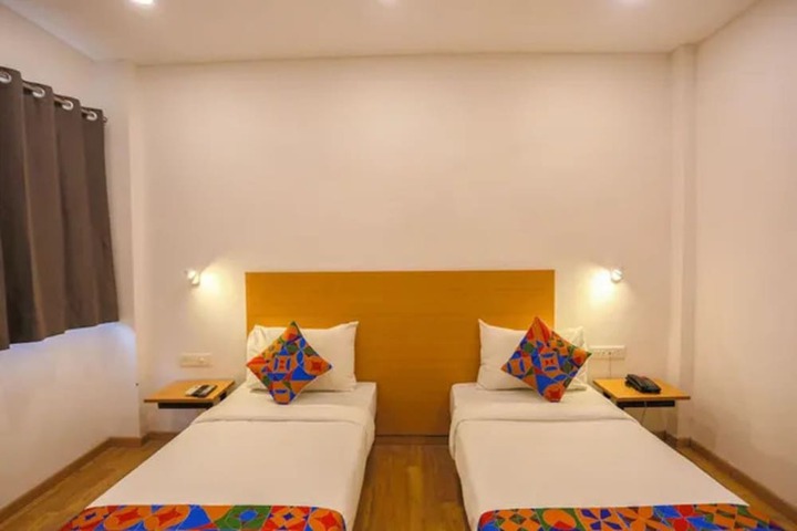 Room 8 of 20