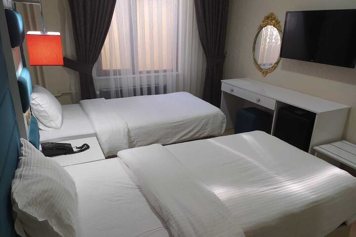 Room 5 of 31