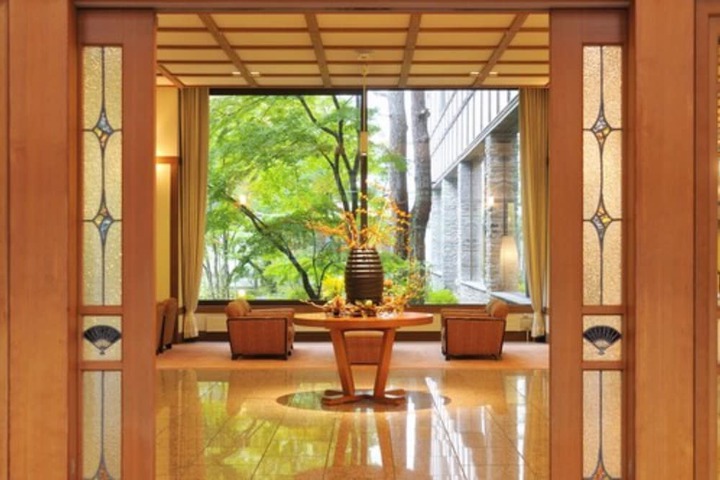 Hotel Lobby