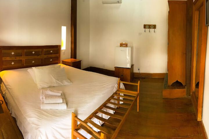 Room 4 of 54
