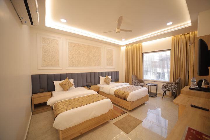Room 55 of 103