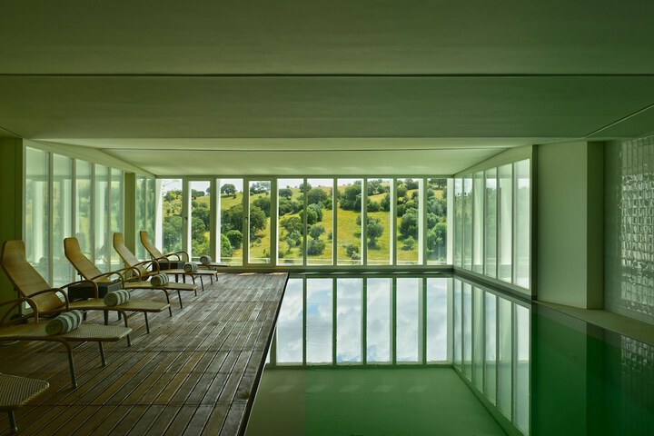Hotel with Pool