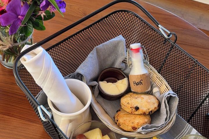 Breakfast/Coffee Service 74 of 113