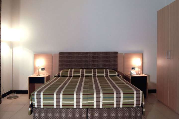 Room 22 of 74