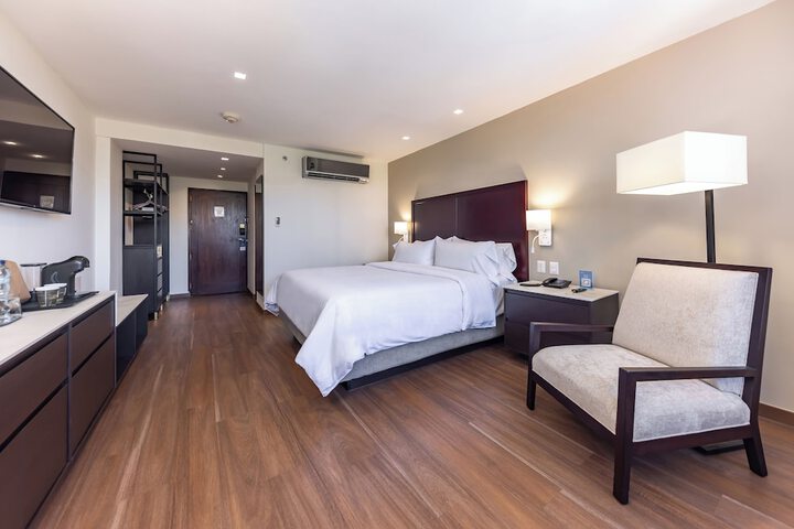 Room 17 of 55