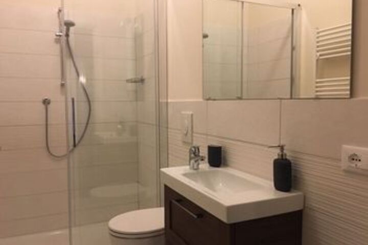 Room 20 of 499