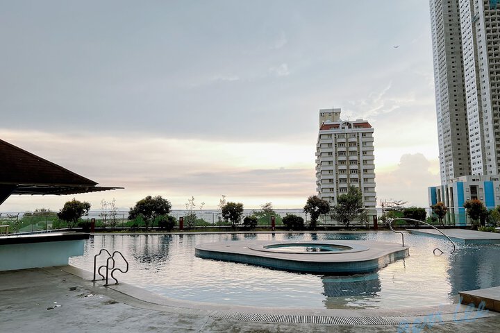 Pool 57 of 77