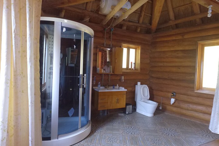 Room 14 of 36
