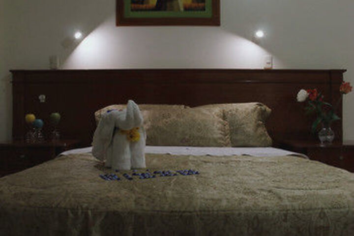 Room 3 of 17