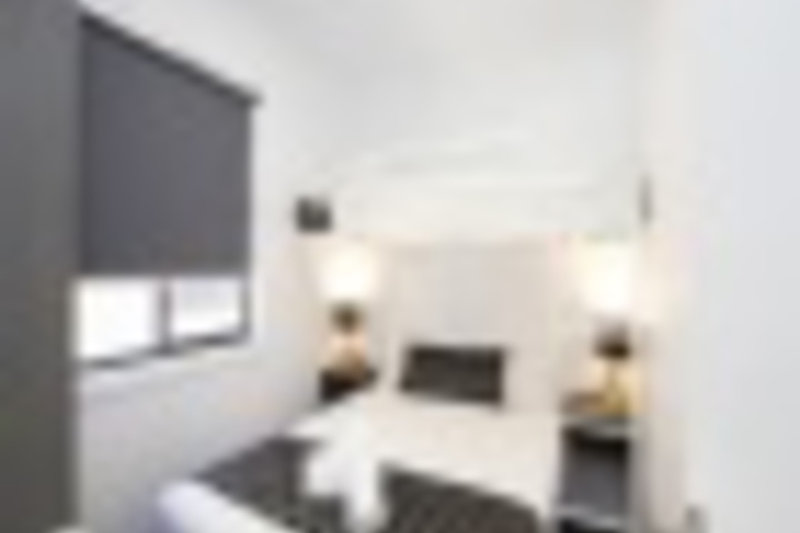 Room 519 of 876